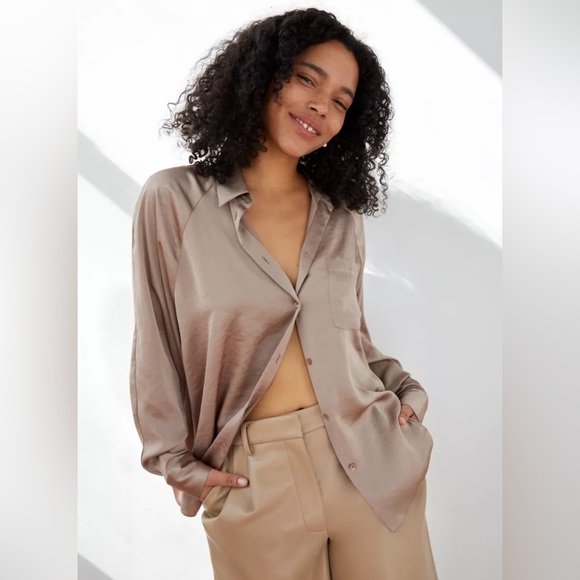 Aritzia Wilfred Relaxed Button Up - Size S - Picture 2 of 10
